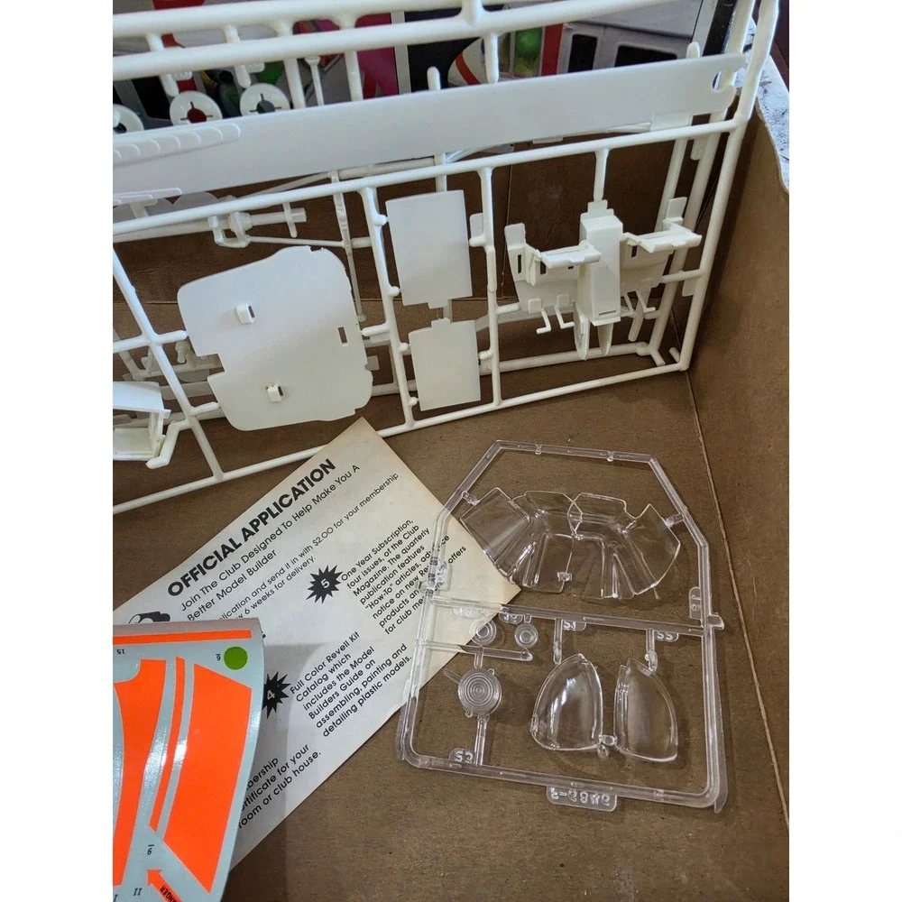 VTG Revell 1978 Coast Guard Rescue Chopper Electronic Action Kit Model 61036